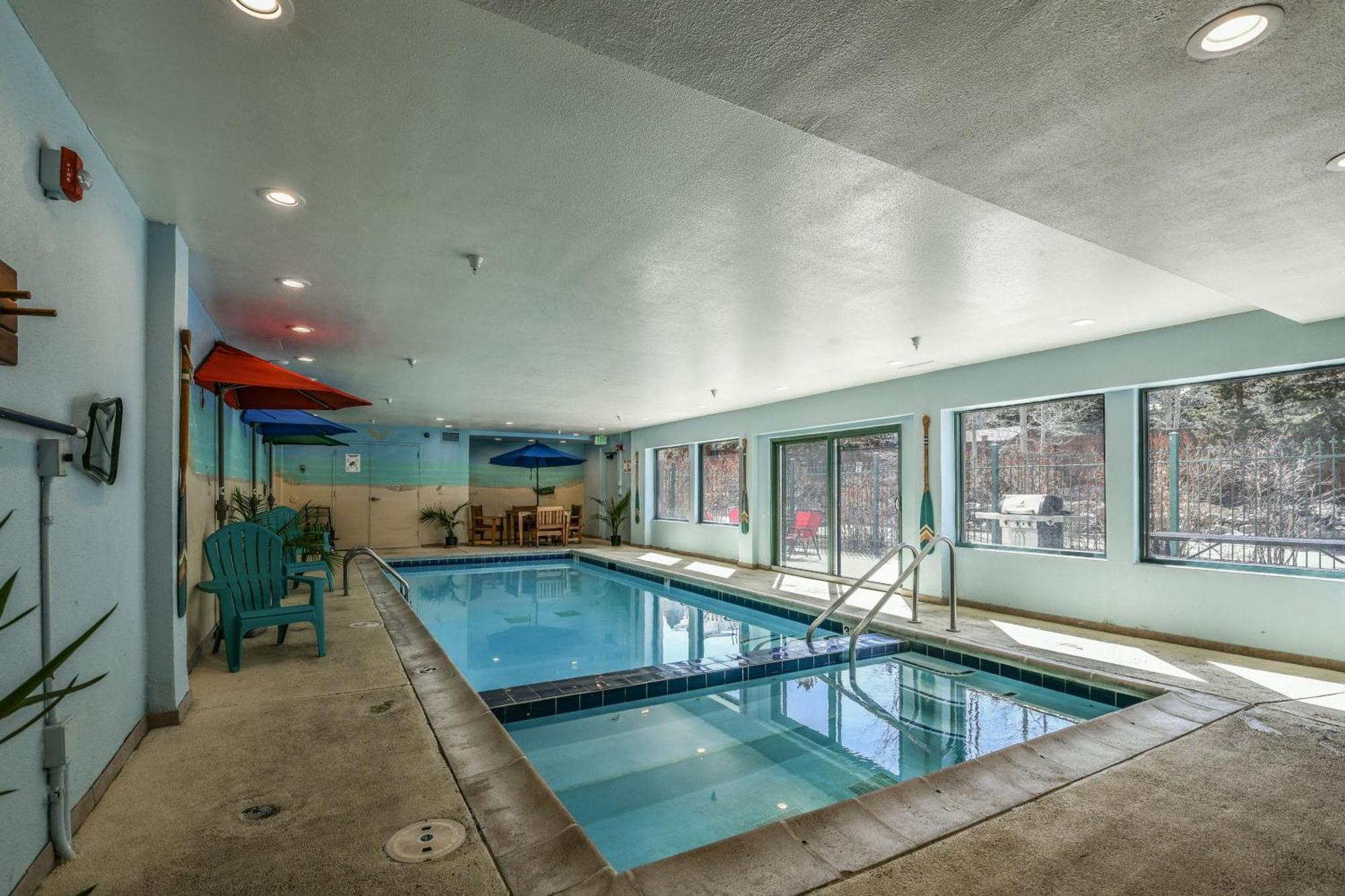 Studios At Gateway Lodge 基斯通 外观 照片